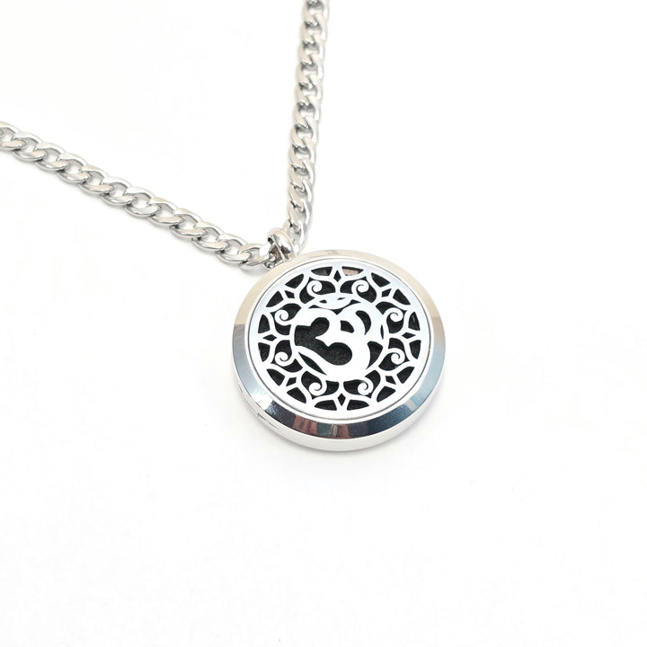 AUM (OM) Aromatherapy Locket 30mm