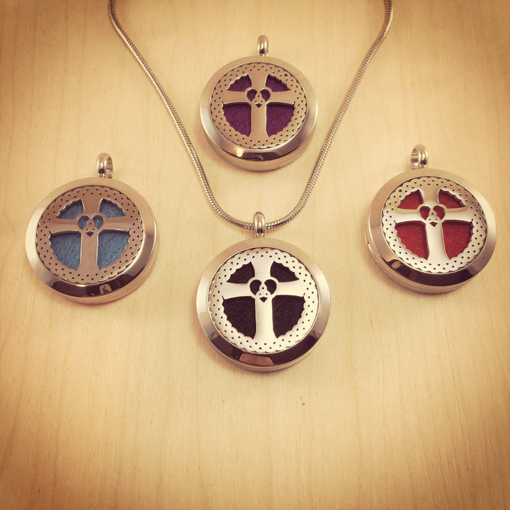 Cross Heart Trinity Aromatherapy Locket 25mm