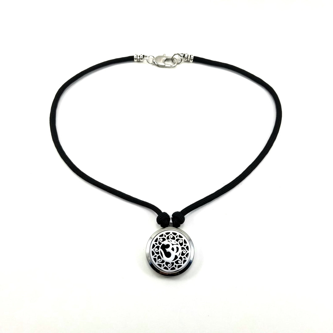 AUM (OM) Aromatherapy Locket 30mm