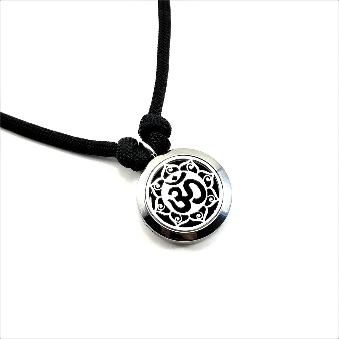 AUM Aromatherapy Locket 25mm