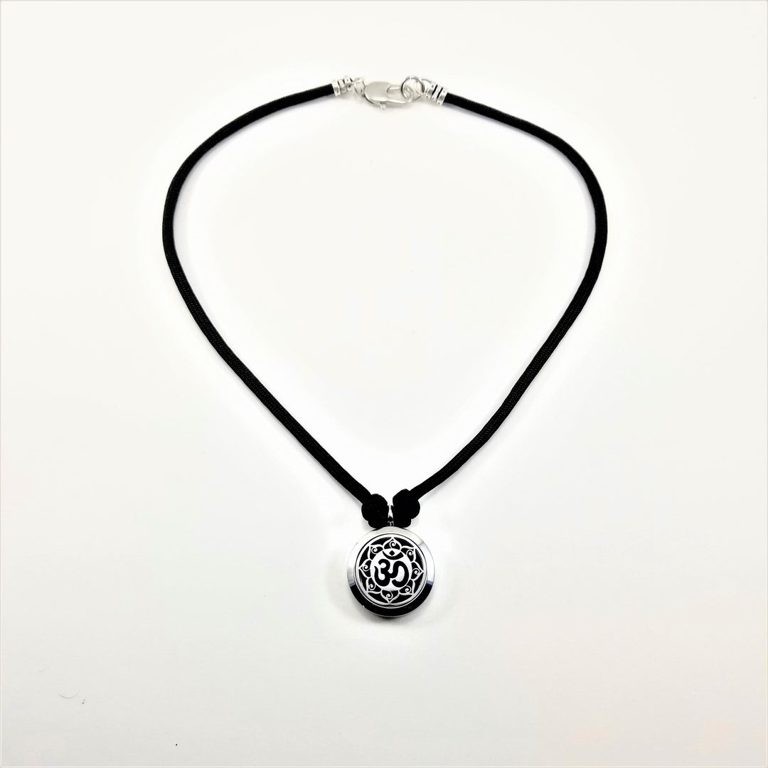 AUM Aromatherapy Locket 25mm