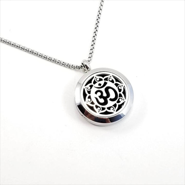 AUM (OM) Aromatherapy Locket 25mm - Earth Frequency Infused